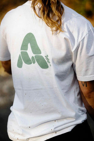 PODIUM TEE