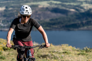 GLIDEPATH SHORTS WOMEN'S