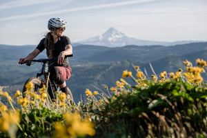 GLIDEPATH SHORTS WOMEN'S